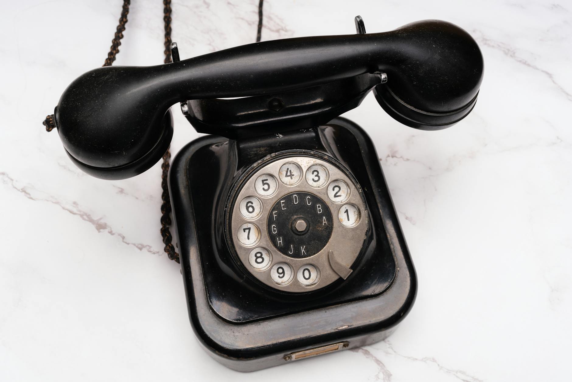 The Busy Signal Was Real Life: How Completely Different Calling Someone Used to Be