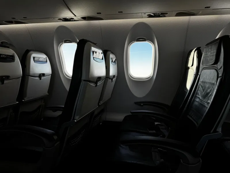 Six Hours, No Screen, No Escape: What Flying Actually Felt Like Before Entertainment Existed